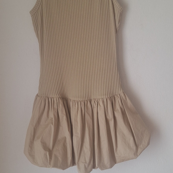 Studio F Dresses & Skirts - Designer Studio F Sleeveless Beige Ribbed Drop-Waist Mini Dress SZ S